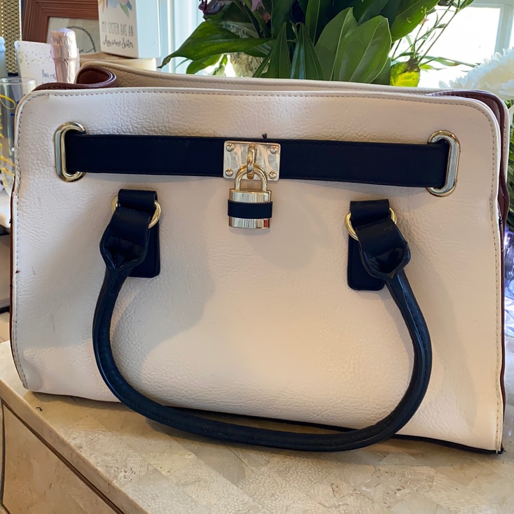 Handbag